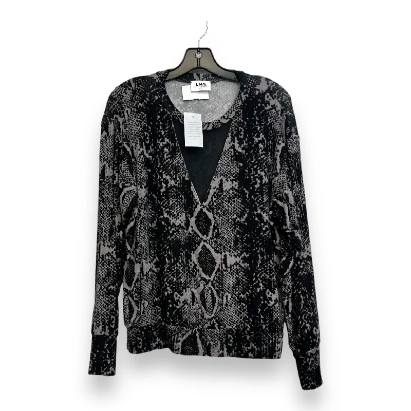 Top Long Sleeve By Clothes Mentor In Snakeskin Print, Size: M Refined Men's Classic 