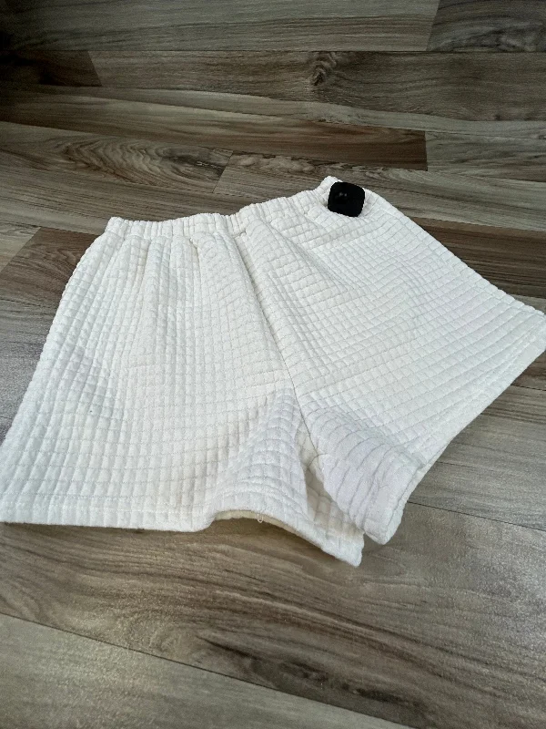 White Shorts Shein, Size 4 Lumberjack