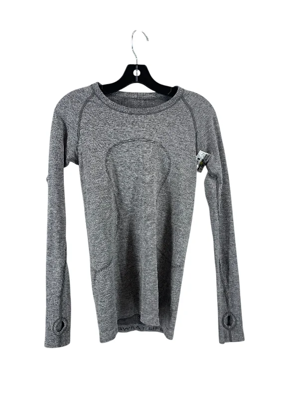 Athletic Top Long Sleeve Crewneck By Lululemon In Silver, Size: 6 Sporty Men's Tennis