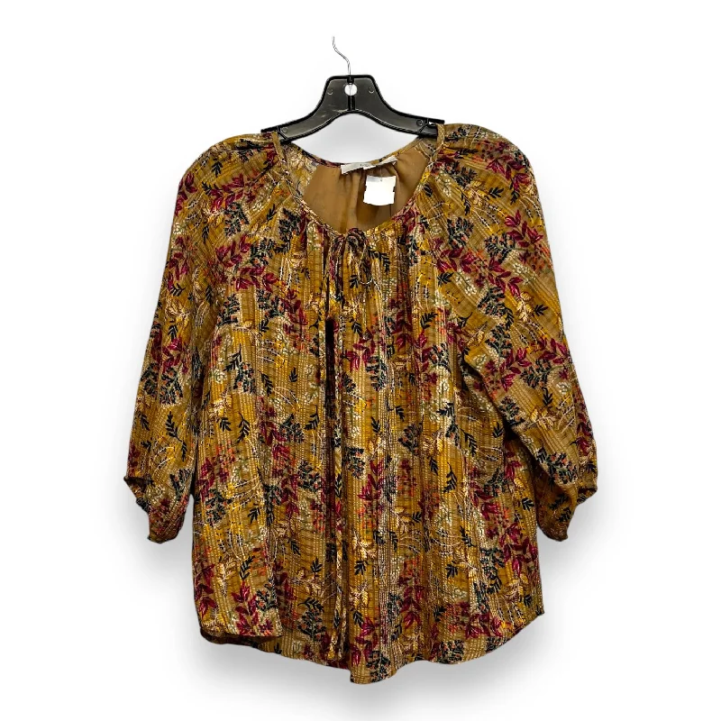 Top Short Sleeve By Loft In Floral Print, Size: Mp Laid