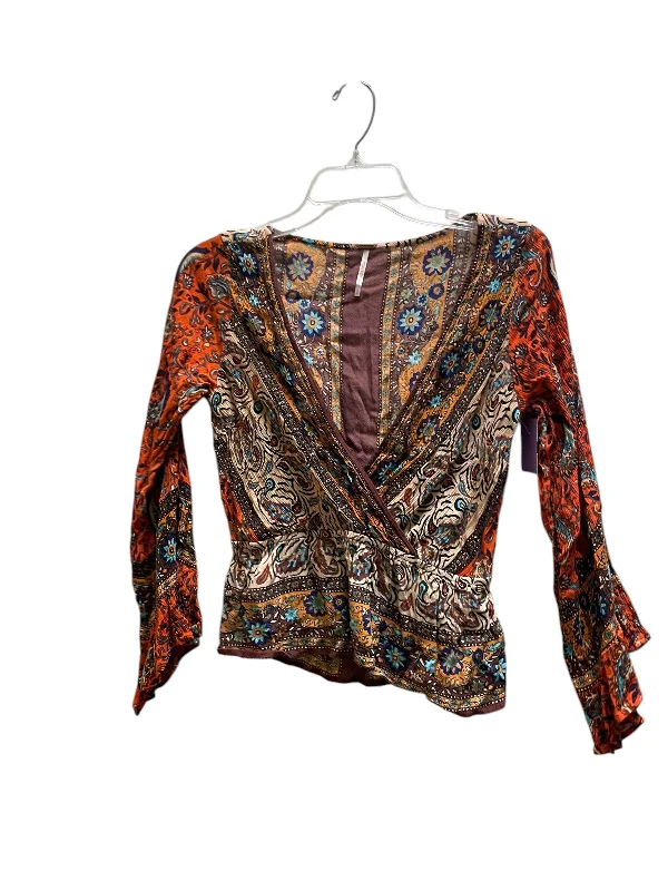 Top Long Sleeve By Free People  Size: S Streetwear Style