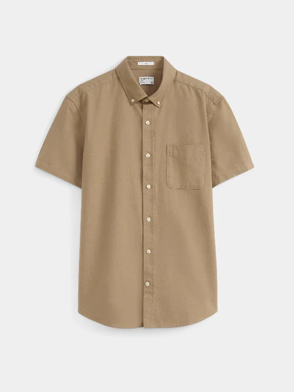 The Jasper Short Sleeve Oxford Shirt in Sandstone Unique Men's Patch